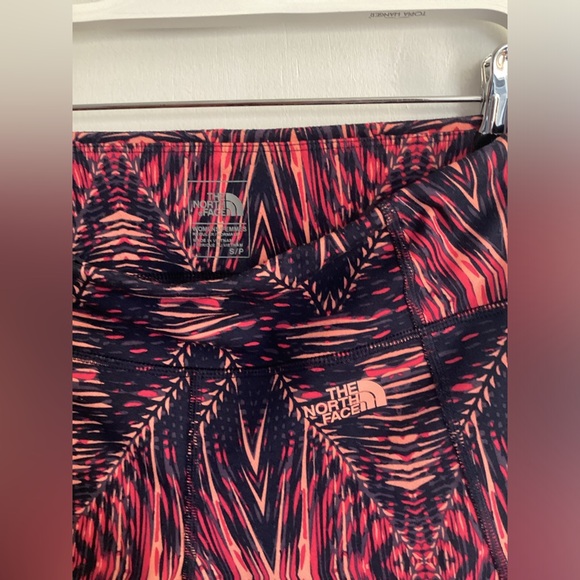 The North Face Colorful Crop Pants/Leggings size S - Picture 7 of 8